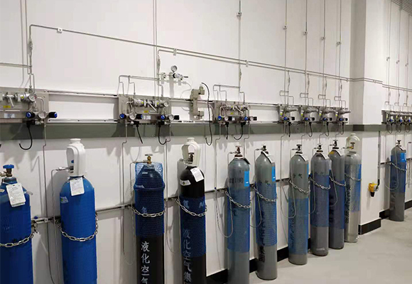 自动切换汇流排装置 自动切换汇流排装置